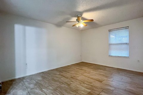 House in Kissimmee, Florida 3 bedrooms, 106.74 sq.m. № 2277642 - photo 17