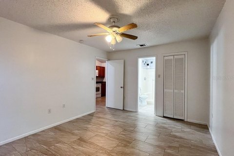 House in Kissimmee, Florida 3 bedrooms, 106.74 sq.m. № 2277642 - photo 12