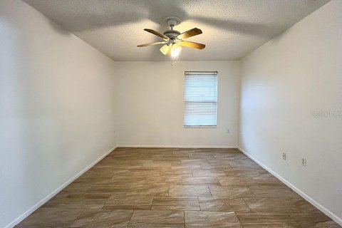 House in Kissimmee, Florida 3 bedrooms, 106.74 sq.m. № 2277642 - photo 16