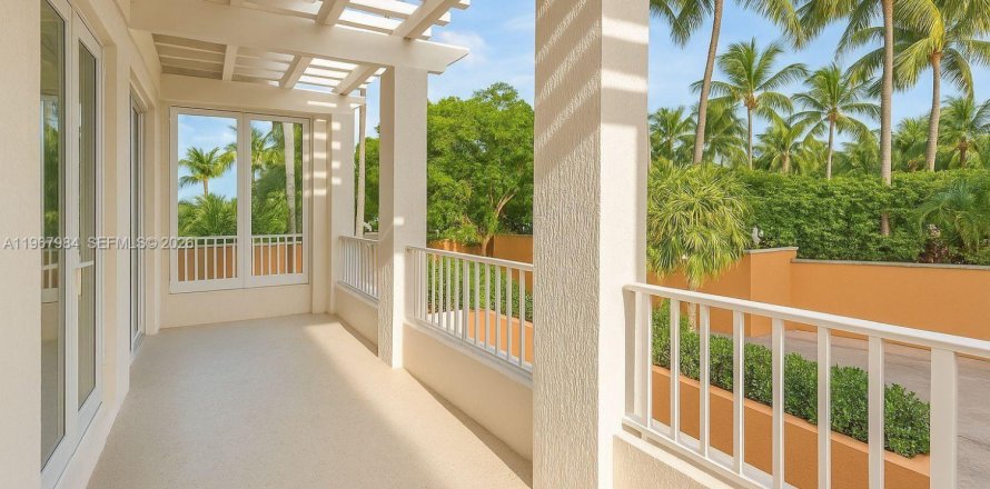 Condominio en Key Biscayne, Florida, 2 dormitorios  № 2030478