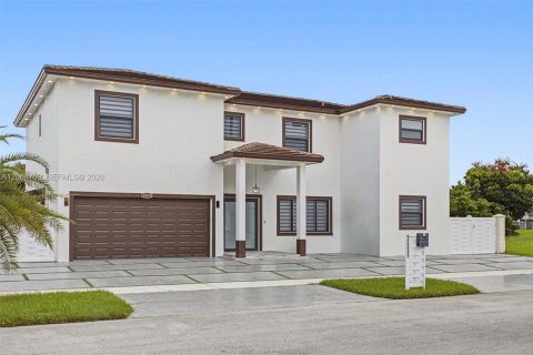 Villa ou maison à vendre à Miami, Floride: 5 chambres, 310.48 m2 № 2292525 - photo 20