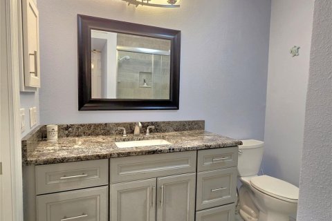 Condo in Venice, Florida, 2 bedrooms  № 1785046 - photo 26