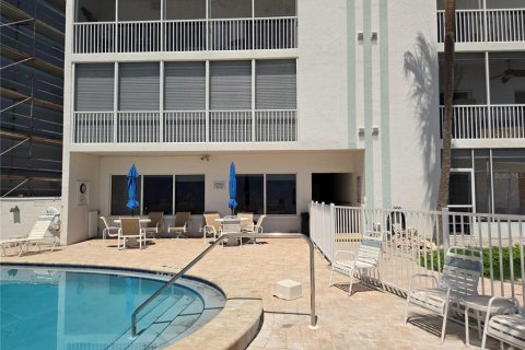 Condo in Venice, Florida, 2 bedrooms  № 1785046 - photo 11