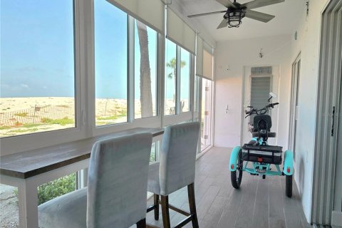 Condo in Venice, Florida, 2 bedrooms  № 1785046 - photo 5