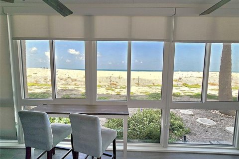 Condo in Venice, Florida, 2 bedrooms  № 1785046 - photo 9