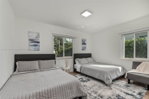 Casa en venta en Miami, Florida, 3 dormitorios, 123.93 m2 № 2039116 - foto 13