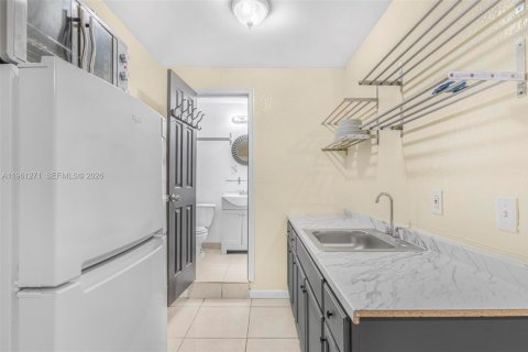 Immobilier commercial à louer à Homestead, Floride: 1 chambre № 2022068 - photo 4