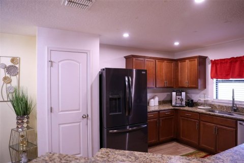 Villa ou maison à vendre à Lakeland, Floride: 3 chambres, 149.48 m2 № 2411481 - photo 11