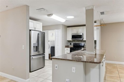Villa ou maison à vendre à Casselberry, Floride: 4 chambres, 209.49 m2 № 2341633 - photo 16