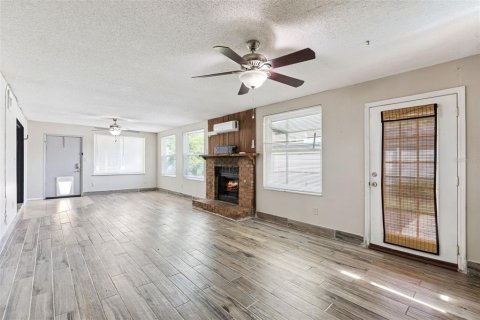 Villa ou maison à vendre à Casselberry, Floride: 4 chambres, 209.49 m2 № 2341633 - photo 23