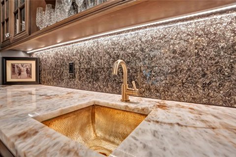 Villa ou maison à vendre à Orlando, Floride: 6 chambres, 491.17 m2 № 2405265 - photo 10