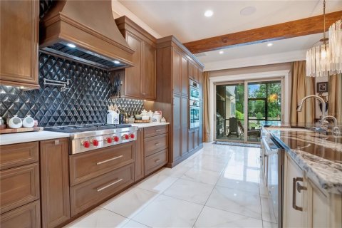 Villa ou maison à vendre à Orlando, Floride: 6 chambres, 491.17 m2 № 2405265 - photo 23