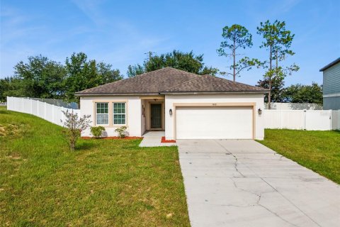 House in Lake Wales, Florida 4 bedrooms, 179.21 sq.m. № 2290761