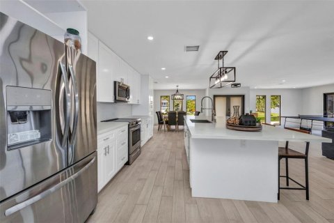 Villa ou maison à vendre à Port Charlotte, Floride: 3 chambres, 218.51 m2 № 1750504 - photo 16