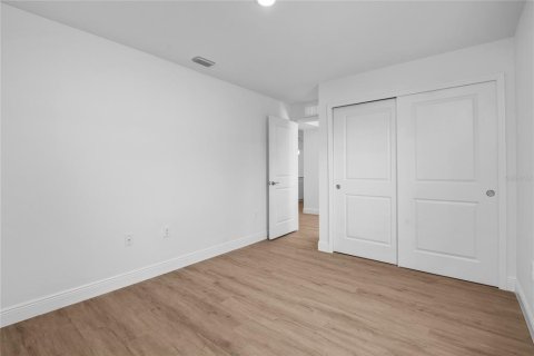 Casa en venta en Port Charlotte, Florida, 4 dormitorios, 173.54 m2 № 1903758 - foto 12