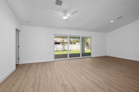 Casa en venta en Port Charlotte, Florida, 4 dormitorios, 173.54 m2 № 1903758 - foto 14