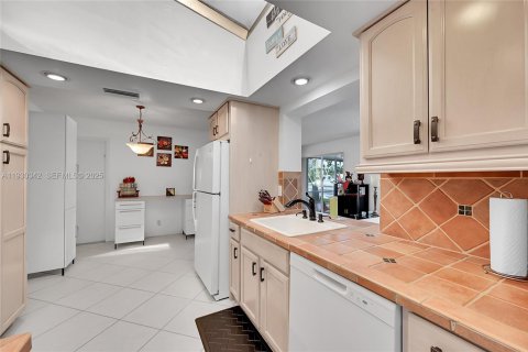 Casa en venta en Margate, Florida, 2 dormitorios, 147.44 m2 № 1989222 - foto 8