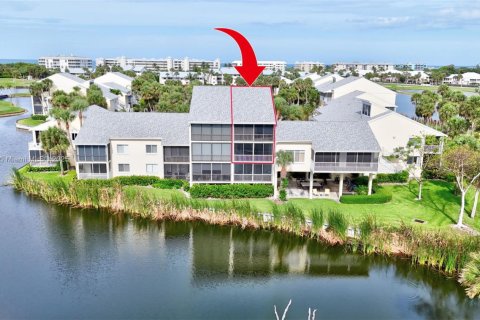Condo in Hutchinson Island South, Florida, 2 bedrooms  № 1768242 - photo 2