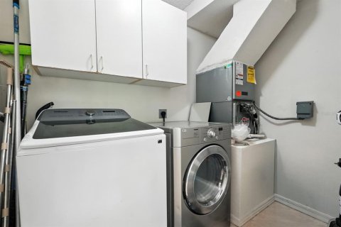 Casa en venta en Palm Coast, Florida, 3 dormitorios, 129.13 m2 № 1912160 - foto 17
