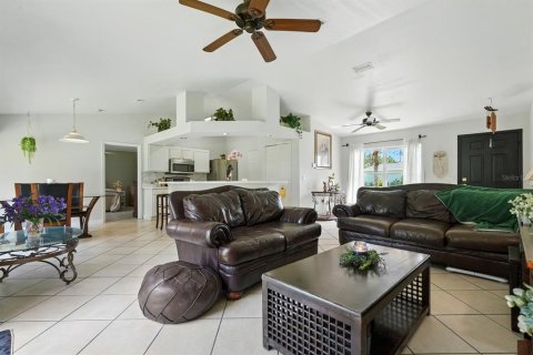Casa en venta en Palm Coast, Florida, 3 dormitorios, 129.13 m2 № 1912160 - foto 6