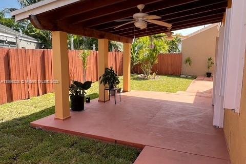 Casa en venta en Hialeah, Florida, 3 dormitorios, 134.52 m2 № 1897390 - foto 20
