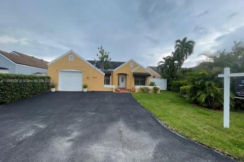 Casa en venta en Hialeah, Florida, 3 dormitorios, 134.52 m2 № 1897390 - foto 22