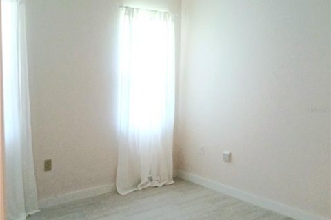 Casa en alquiler en Sarasota, Florida, 2 dormitorios, 124.49 m2 № 1909139 - foto 19