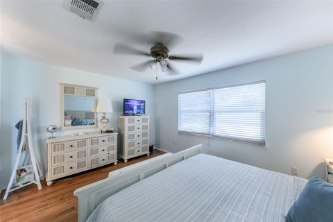 House in Port Charlotte, Florida 3 bedrooms, 115.38 sq.m. № 2094807 - photo 23