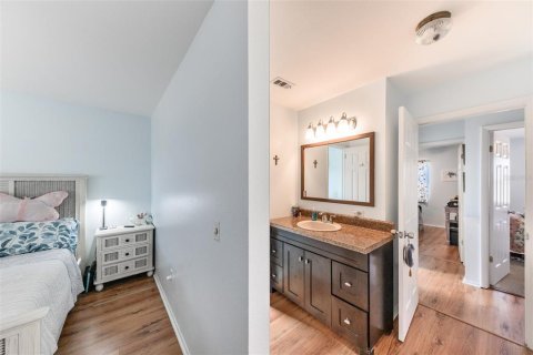 House in Port Charlotte, Florida 3 bedrooms, 115.38 sq.m. № 2094807 - photo 26