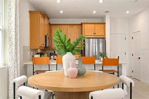 Adosado en venta en Apopka, Florida, 4 dormitorios, 155.89 m2 № 1917918 - foto 6