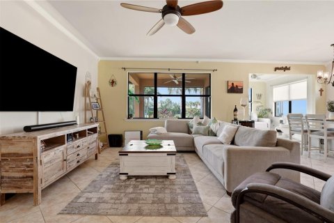 Villa ou maison à vendre à Venice, Floride: 2 chambres, 166.48 m2 № 2106826 - photo 3