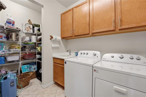 Villa ou maison à vendre à Venice, Floride: 2 chambres, 166.48 m2 № 2106826 - photo 12