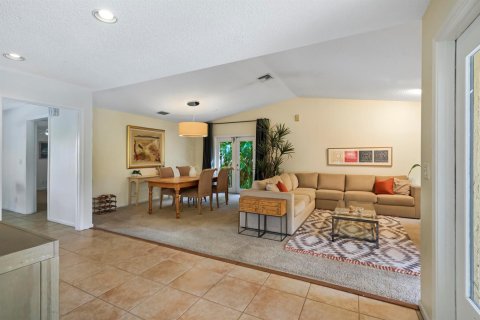 Villa ou maison à vendre à Plantation, Floride: 4 chambres, 216.65 m2 № 2418001 - photo 2
