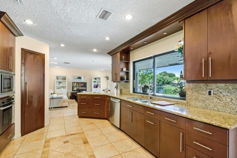 Villa ou maison à vendre à Plantation, Floride: 4 chambres, 216.65 m2 № 2418001 - photo 22