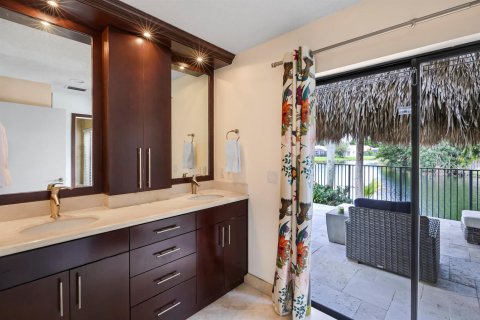 Villa ou maison à vendre à Plantation, Floride: 4 chambres, 216.65 m2 № 2418001 - photo 16