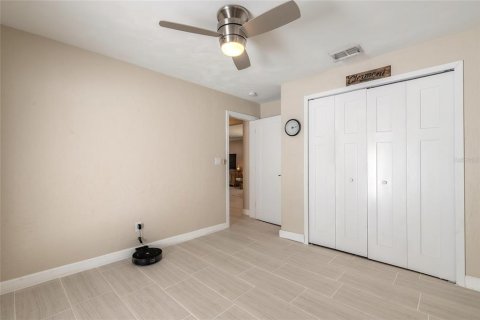 House in Port Orange, Florida 3 bedrooms, 144.74 sq.m. № 1905358 - photo 13