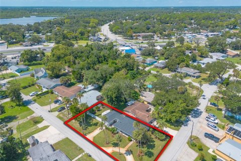 House in Port Orange, Florida 3 bedrooms, 144.74 sq.m. № 1905358 - photo 23