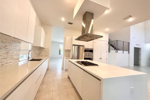 Villa ou maison à louer à Doral, Floride: 5 chambres, 429.95 m2 № 1938546 - photo 20