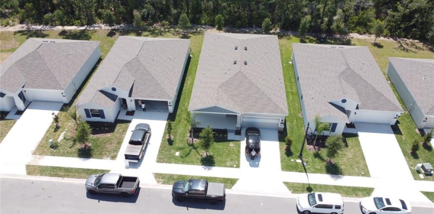 Casa en Osteen, Florida 4 dormitorios, 195.28 m2 № 2267419