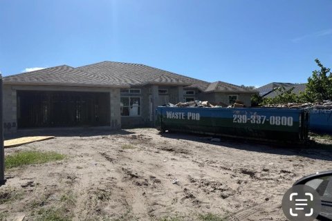 Villa ou maison à Rotonda, Floride 4 chambres, 201.51 m2 № 2330125
