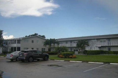 Купить кондоминиум в Дирфилд-Бич, Флорида 1 спальня, 55.28м2, № 2088563 - фото 16
