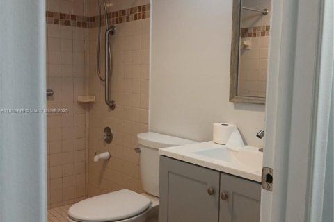 Купить кондоминиум в Дирфилд-Бич, Флорида 1 спальня, 55.28м2, № 2088563 - фото 7