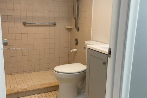 Купить кондоминиум в Дирфилд-Бич, Флорида 1 спальня, 55.28м2, № 2088563 - фото 8