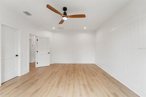 House in Tampa, Florida 5 bedrooms, 252.69 sq.m. № 1837516 - photo 30