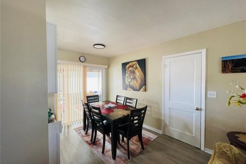 Villa ou maison à vendre à Ocala, Floride: 3 chambres, 113.99 m2 № 1844539 - photo 11