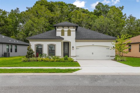 Villa ou maison à vendre à New Port Richey, Floride: 4 chambres, 191.01 m2 № 2136291 - photo 2