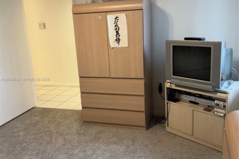 Купить кондоминиум в Пемброк-Пайнс, Флорида 2 спальни, 85.47м2, № 2153803 - фото 9