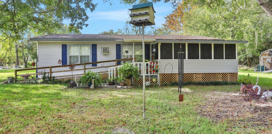 House in Middleburg, Florida 2 bedrooms, 115.94 sq.m. № 817697