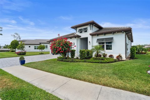 House in Naples, Florida 3 bedrooms № 1878536 - photo 3