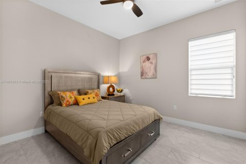 House in Naples, Florida 3 bedrooms № 1878536 - photo 23
